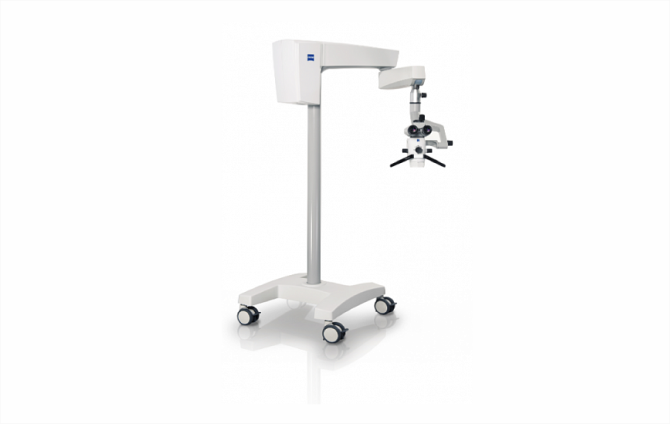 歯科用顕微鏡による精密歯科治療